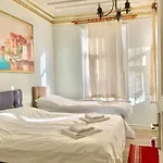 Ξενοδοχείο με διαμερίσματα Golden