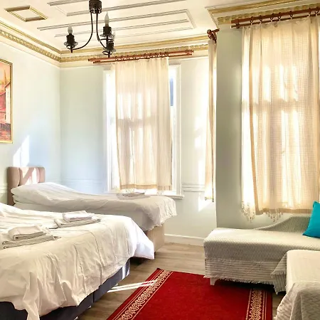 Aparthotel Golden *